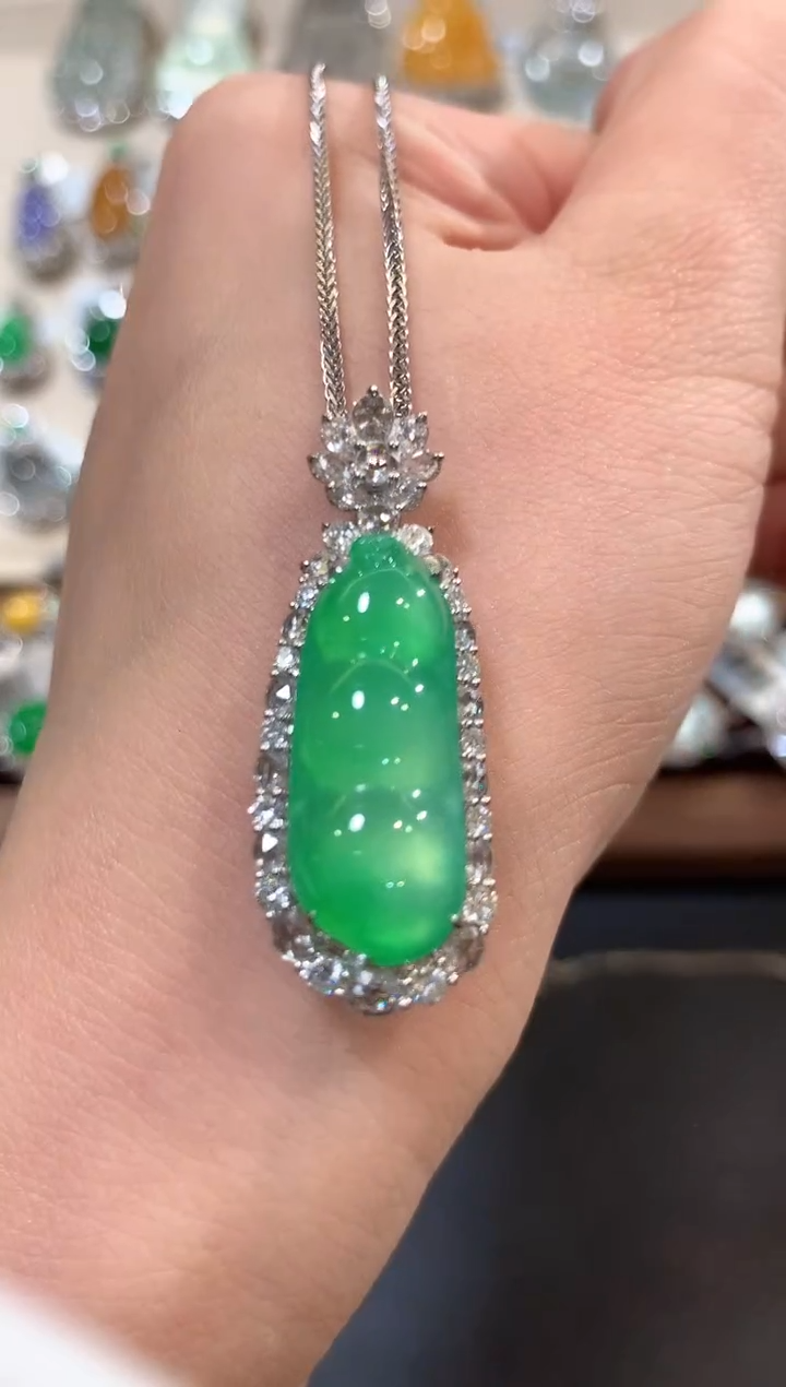 翡翠18K金镶嵌吊坠(不含链)曾****妈n47  