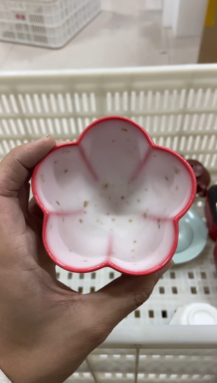 无运费险有瑕疵的摄影的产品有使用过的痕迹有点脏介意勿拍