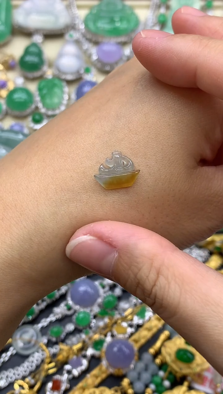 翡翠未镶嵌颈饰190-中国好珍宝