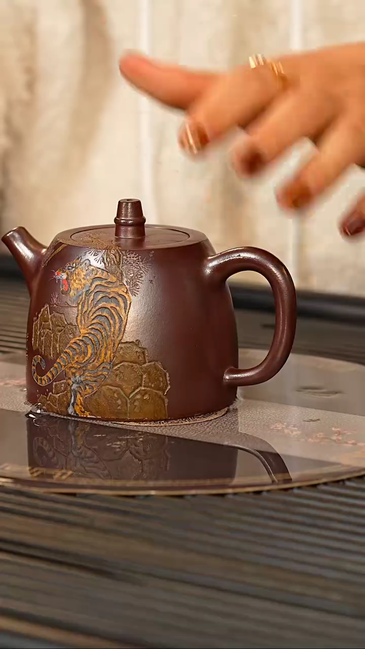 【闪购商品】紫砂茶壶YJB 金龙血 汉铎