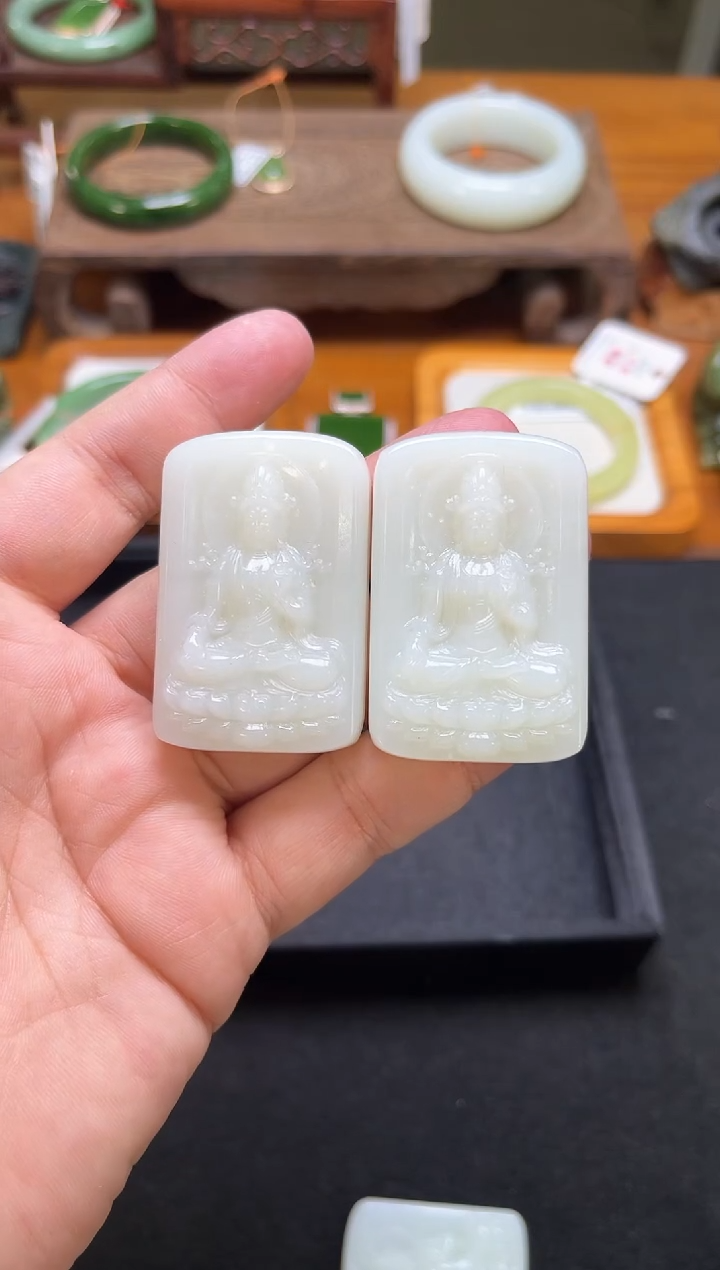 吊坠(不含链)未镶嵌和田玉俄料白玉 观音 多样性发一 1