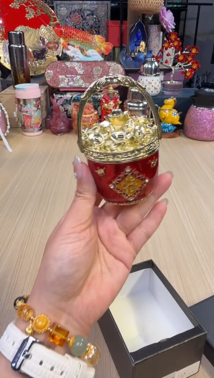 6七宝红色一桶金