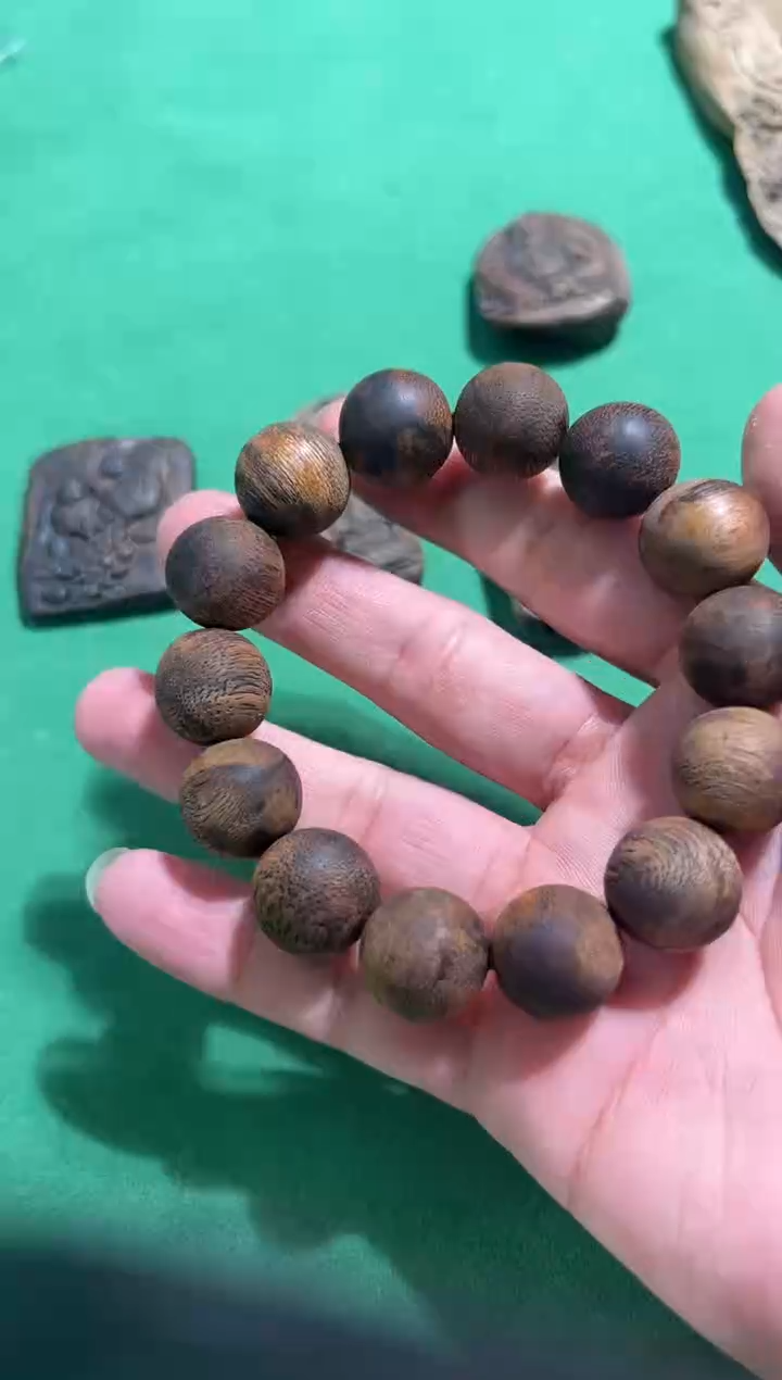 【闪购商品】沉香手串121号熟结土沉多样性发一