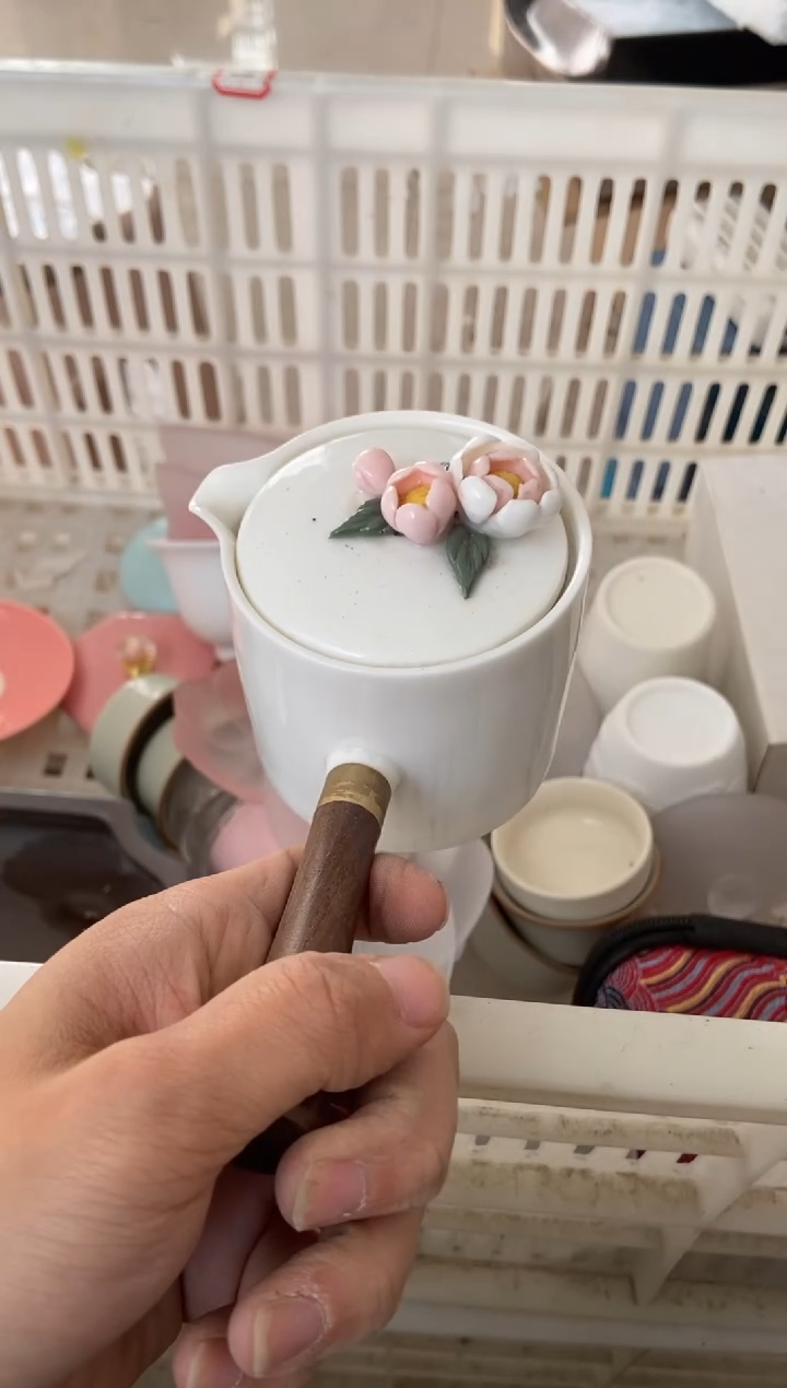 杯子瓷无运费险有瑕疵的摄影的产品有使用过的痕迹有点脏介意勿拍