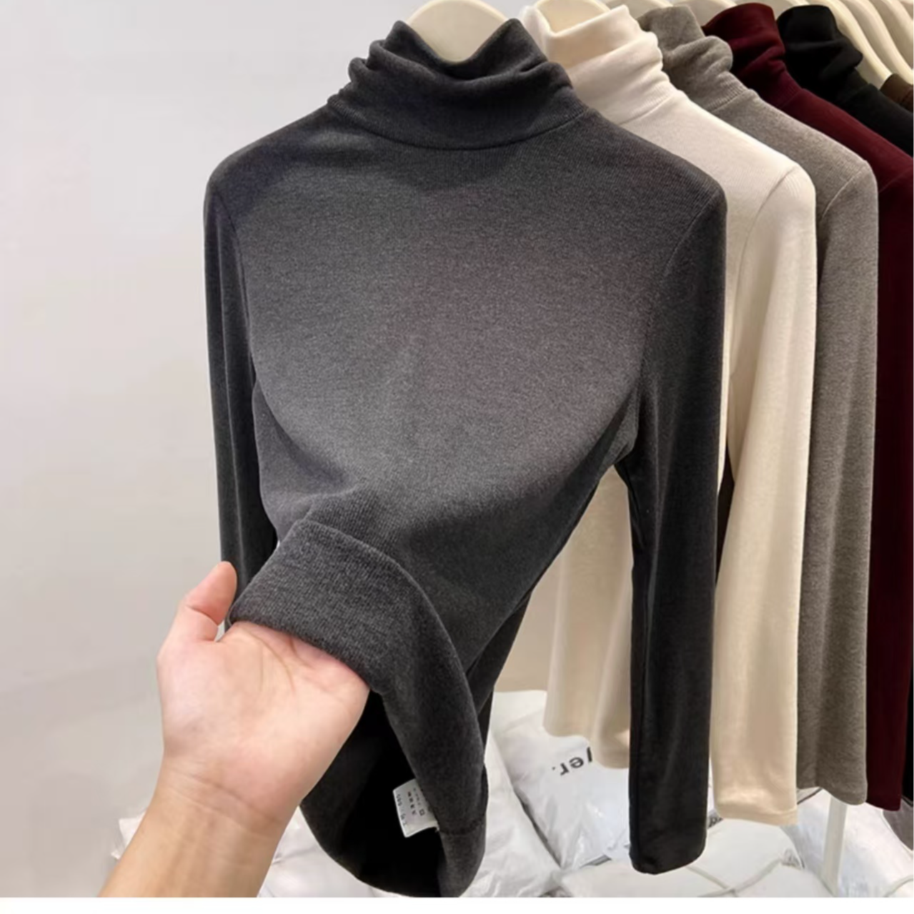 高领加绒加厚打底衫女款秋季修身T恤保暖上衣长袖纯色秋冬