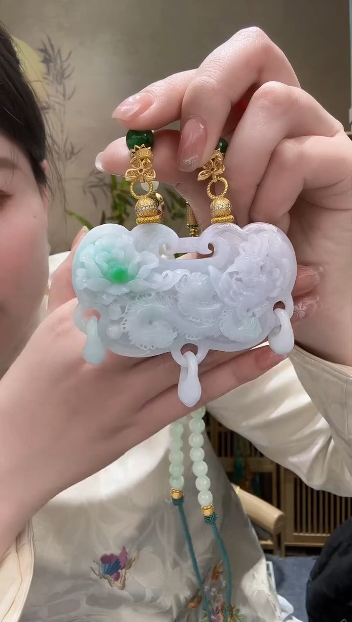 【闪购商品】翡翠颈饰未镶嵌吊坠