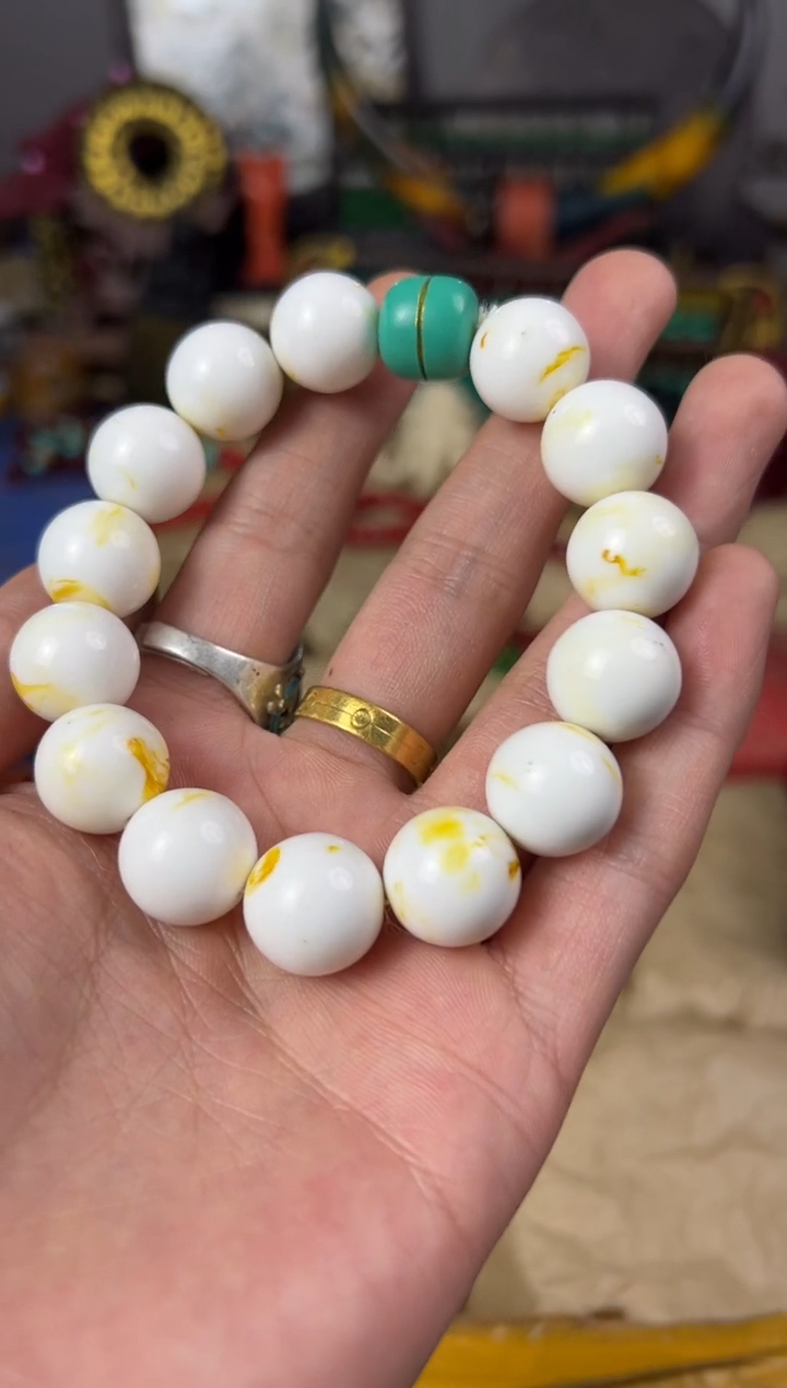 【闪购商品】蜜蜡裸石未镶嵌主播推荐主播推荐