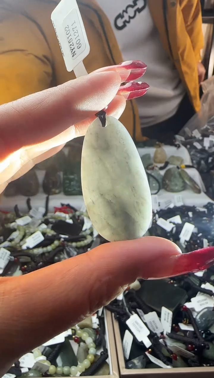 颈饰未镶嵌和田玉0112