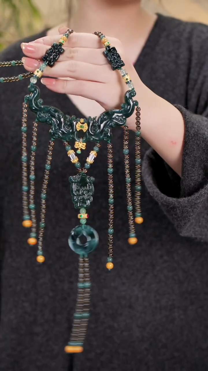 颈饰未镶嵌翡翠国风