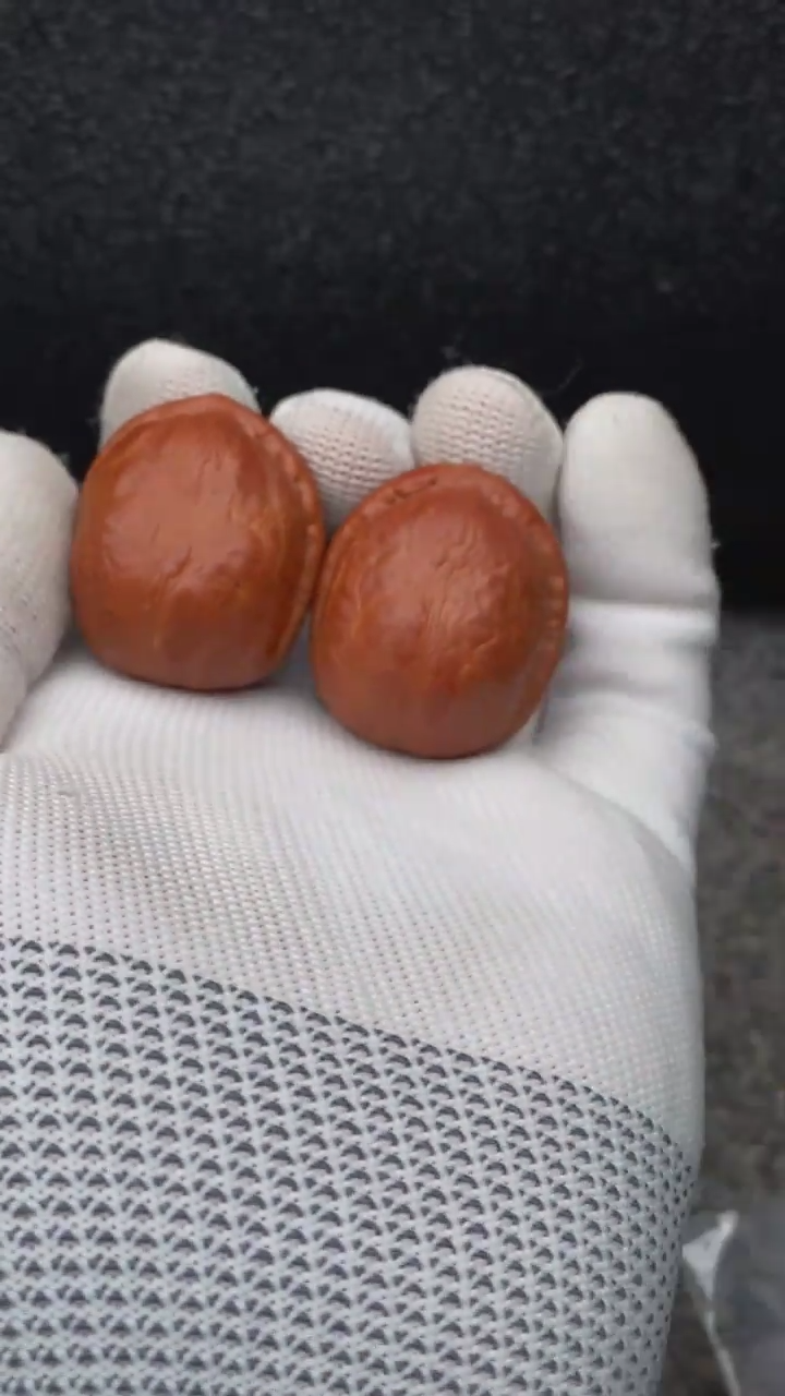 【闪购商品】文玩核桃把件大龙胆