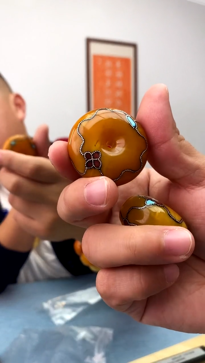 未镶嵌蜜蜡珠宝奇石假一罚十，发一件赠绳017