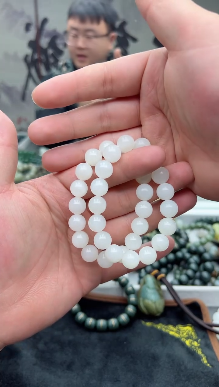 【闪购商品】和田玉手链未镶嵌且末白玉12拍一发一，多样性发货