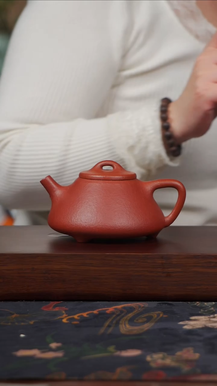 茶壶紫砂绝红降坡石瓢260CC