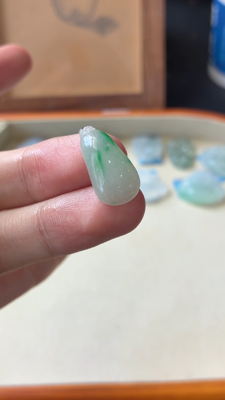 定制翡翠未镶嵌A418