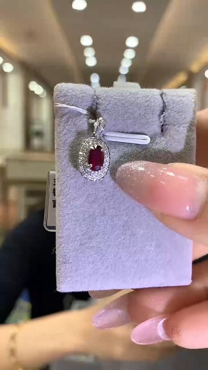 【闪购商品】红宝石吊坠18K金镶嵌90分红宝石吊坠