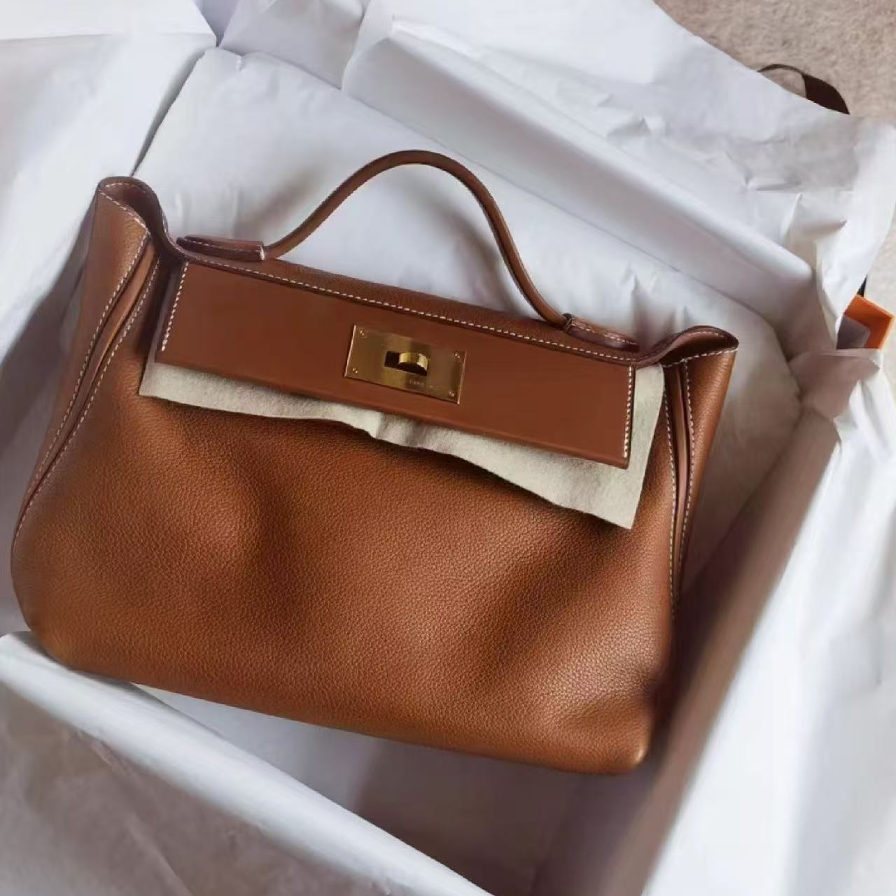 99新 Hermes/爱马仕 爱马仕2424金棕35金扣c单肩包 H764