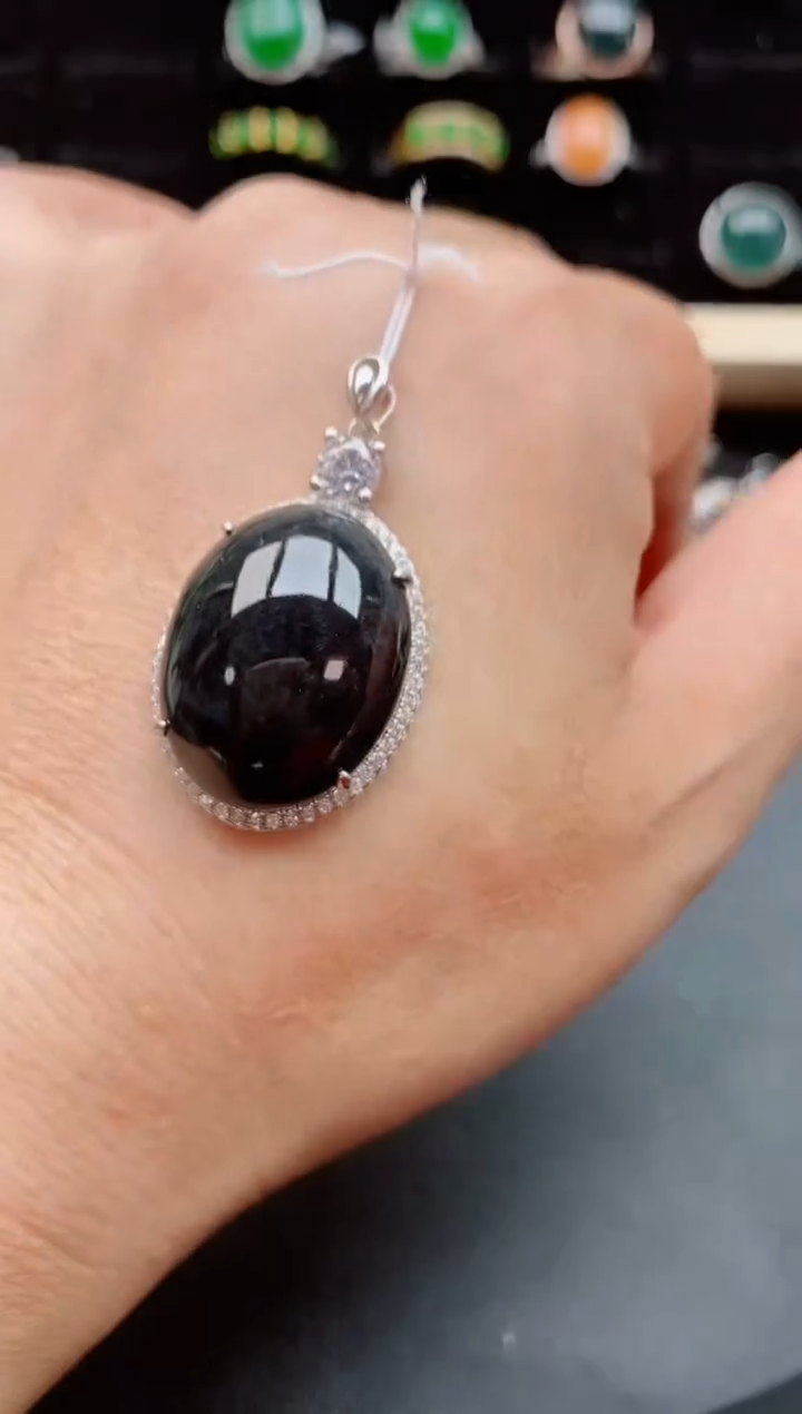 【闪购商品】翡翠吊坠(赠链)银S925镶嵌21231