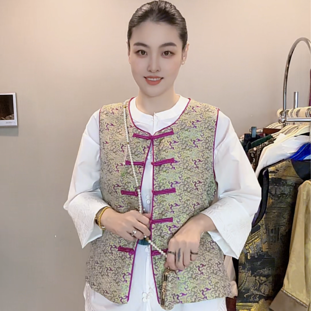 3428｛蔓草夔龙纹｝.新中式原创设计织锦提花时尚百搭新款马甲 COLA