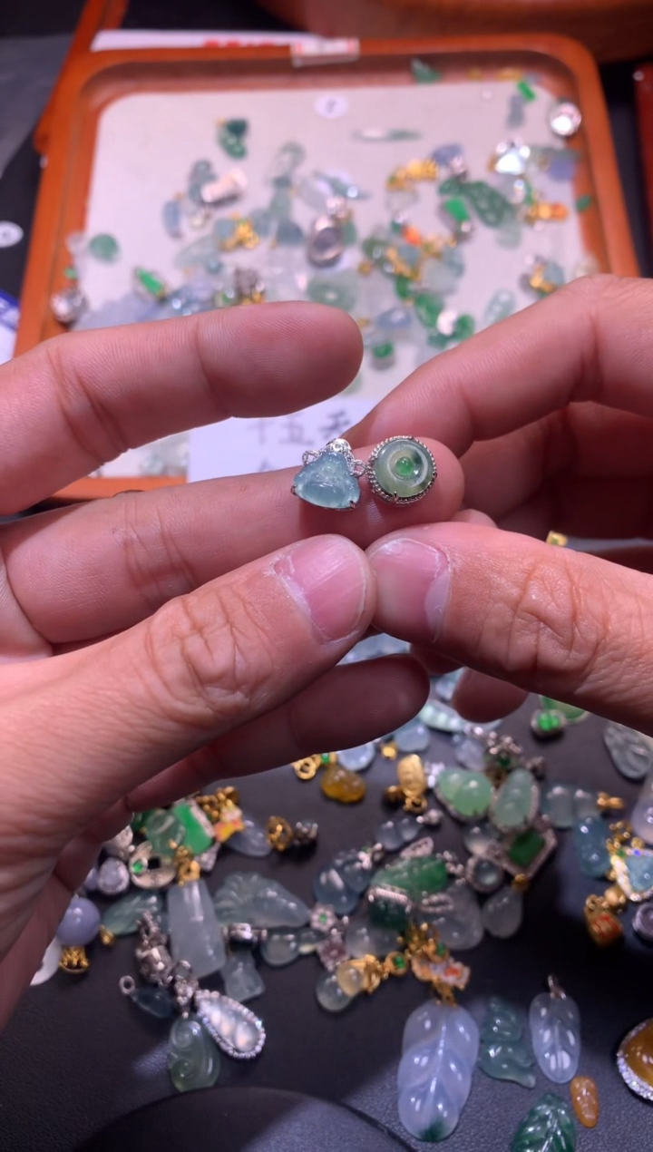 【闪购商品】翡翠吊坠(不含链)银S925镶嵌1