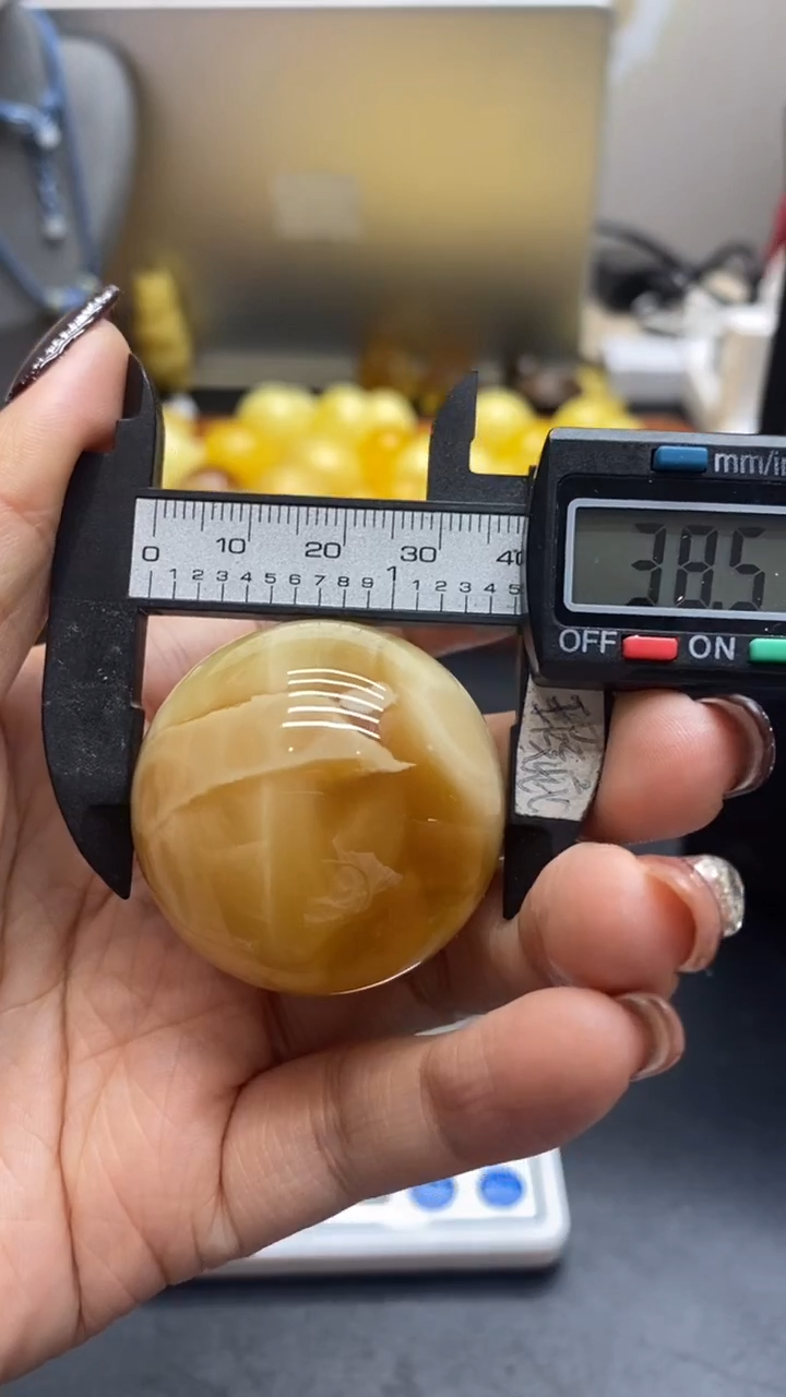 琥珀未镶嵌珠宝奇石483