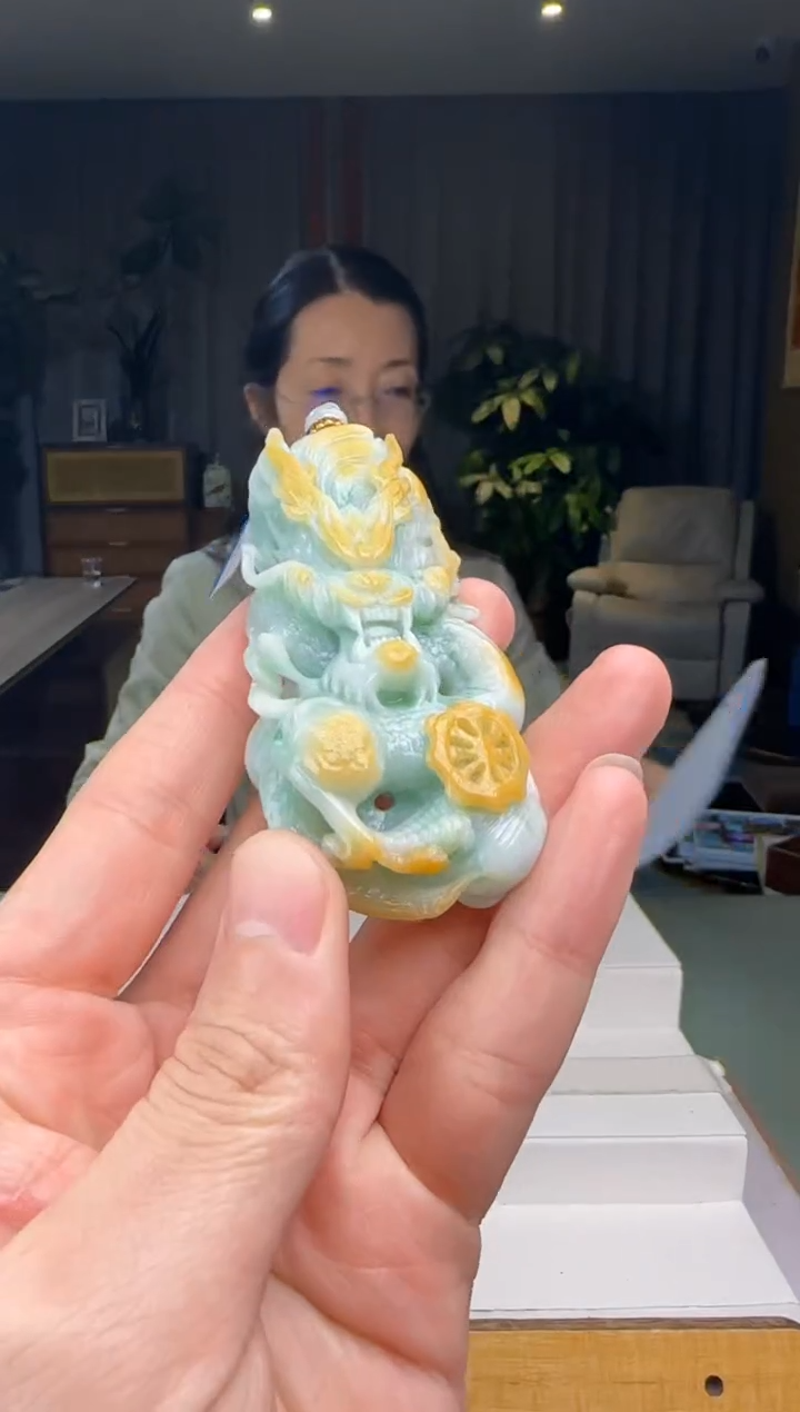 【闪购商品】翡翠吊坠(不含链)未镶嵌DY@@960Q3J15037