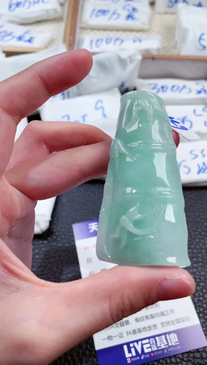 【闪购商品】翡翠颈饰未镶嵌000015720