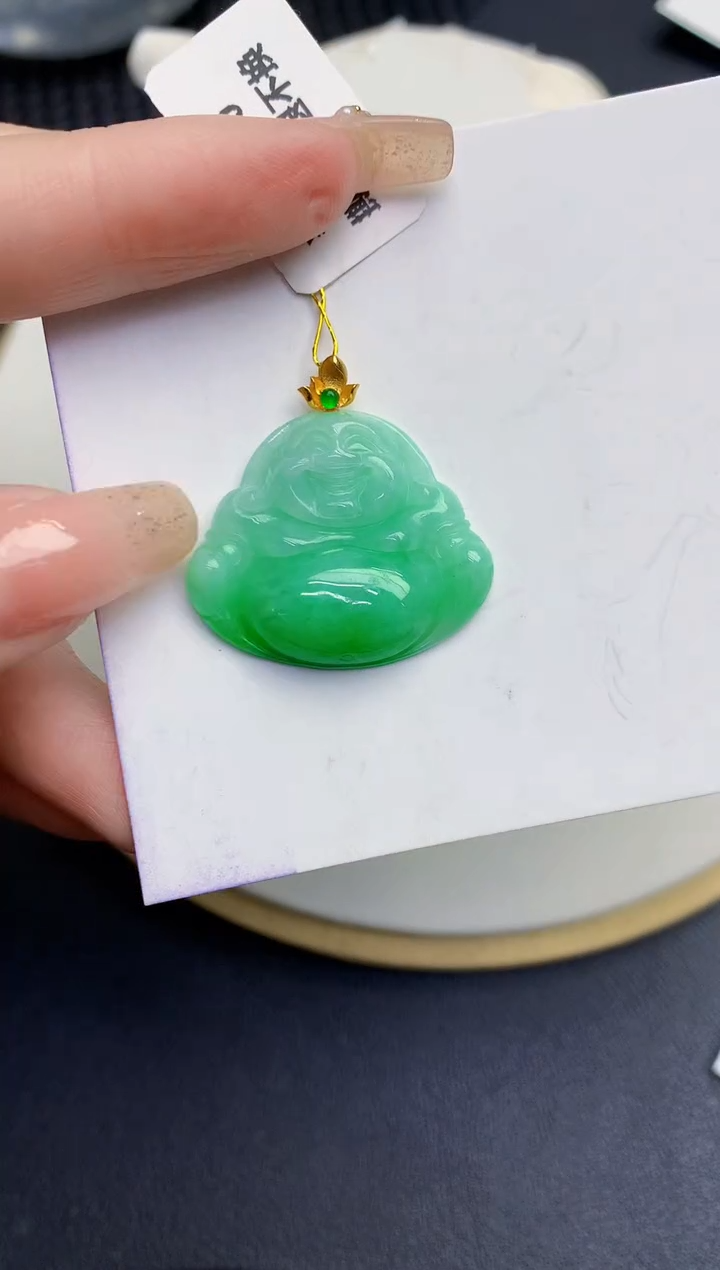 颈饰18K金镶嵌翡翠缅甸天然翡翠A货