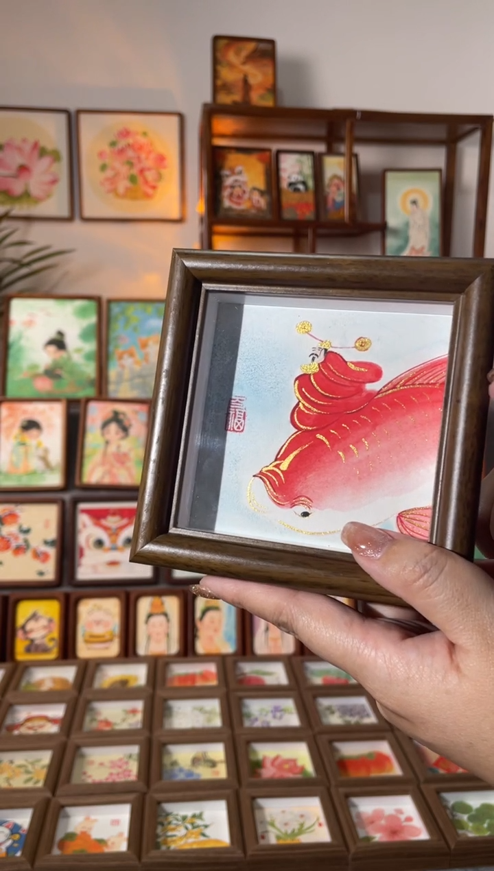 【闪购商品】国画【锦鲤送财】手绘国画摆台