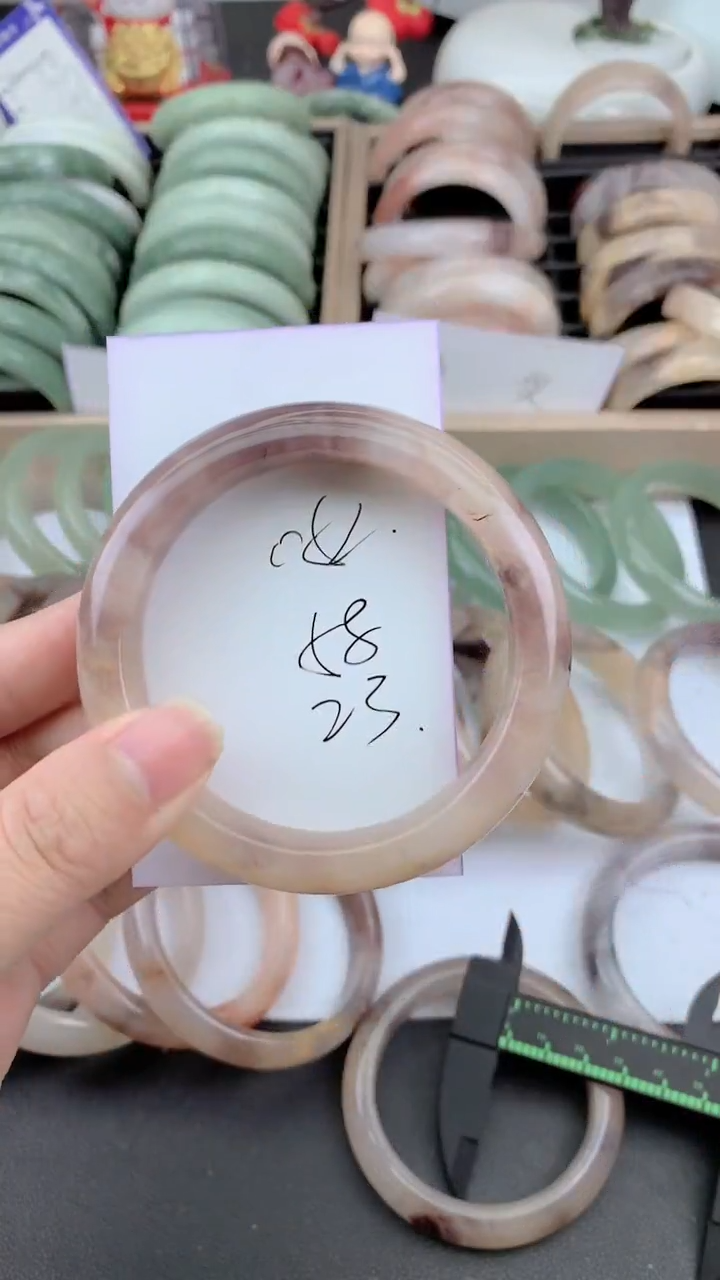 未镶嵌手镯石英质玉052