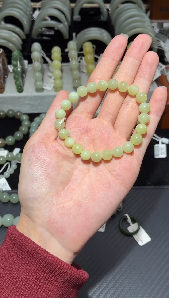 未镶嵌手串和田玉小*.若羌黄口微色差卡8手串