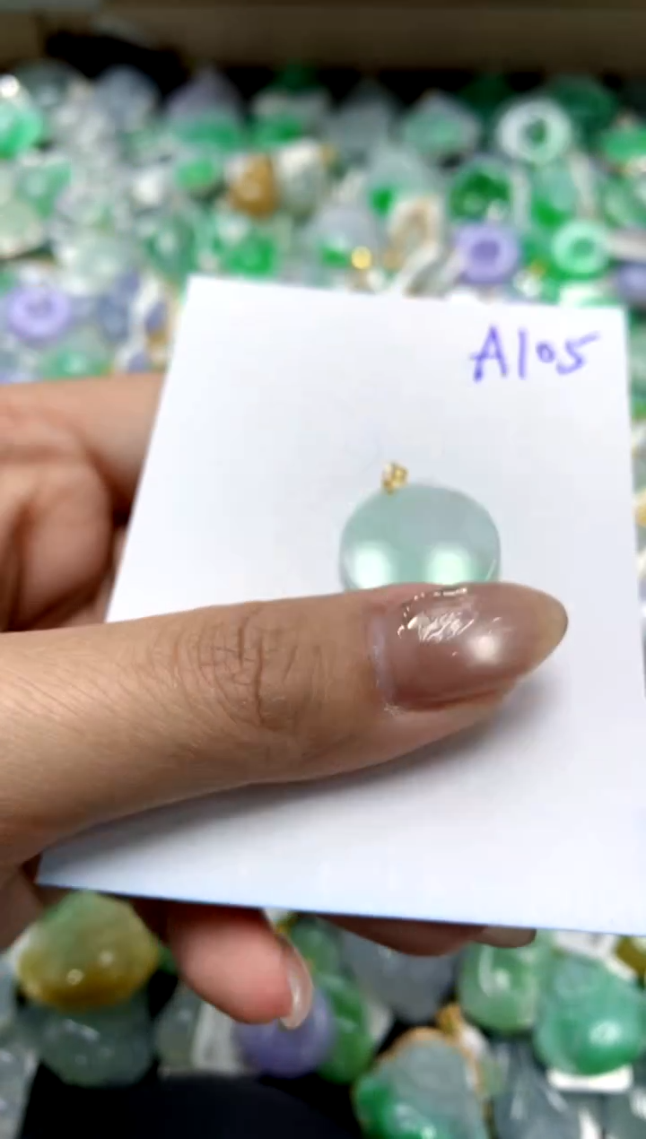 【闪购商品】翡翠颈饰18K金镶嵌11111111111111111