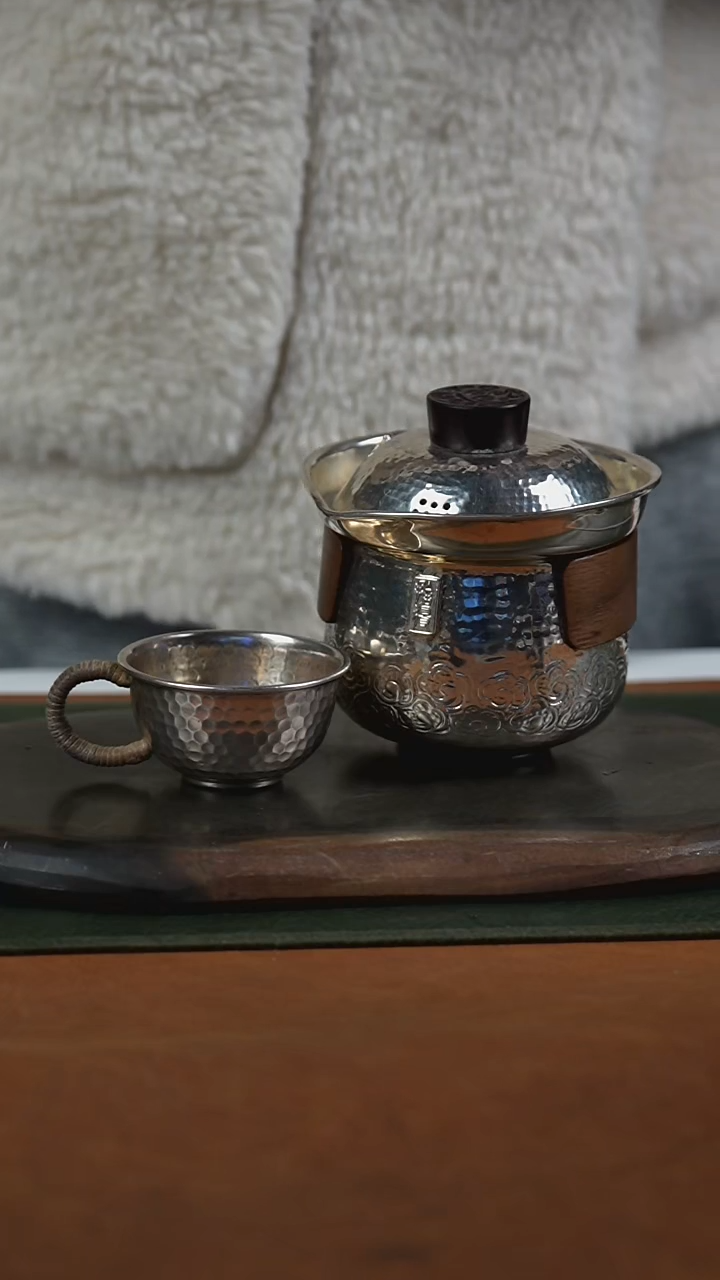 手工锤纹手抓盖碗