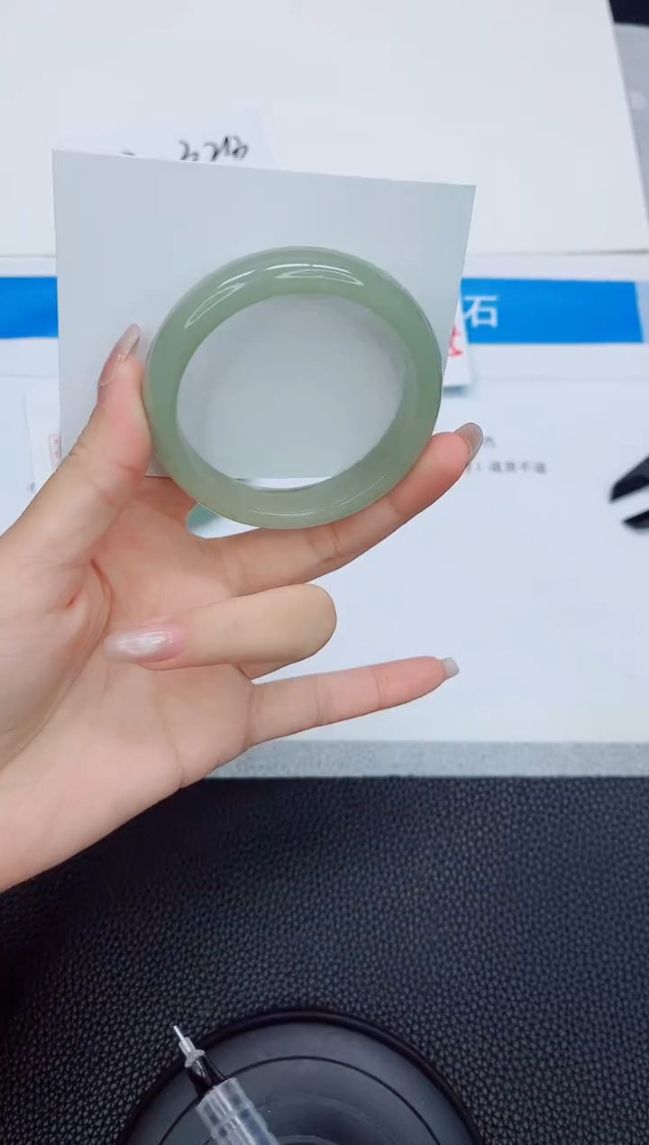 石英质玉手镯未镶嵌162-53