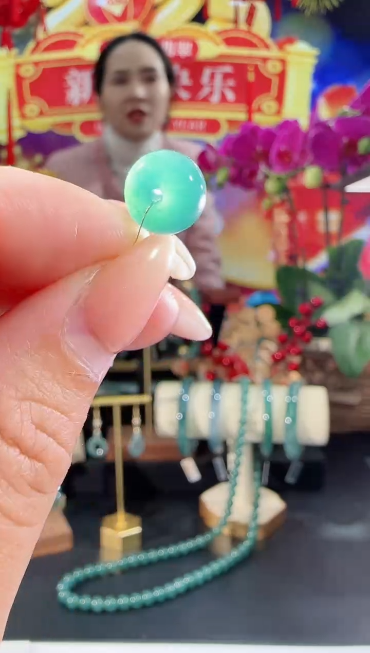 【闪购商品】翡翠吊坠(不含链)未镶嵌面包扣多样性发一