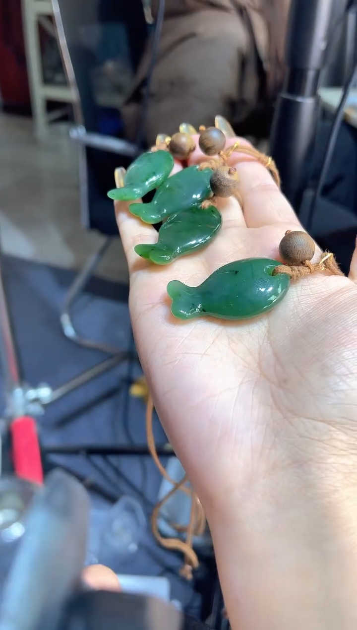 项链未镶嵌和田玉多样性发其一