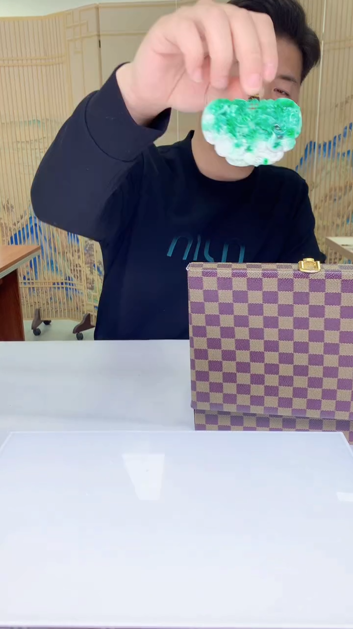 【闪购商品】定制翡翠未镶嵌4917ty-毛货挂件