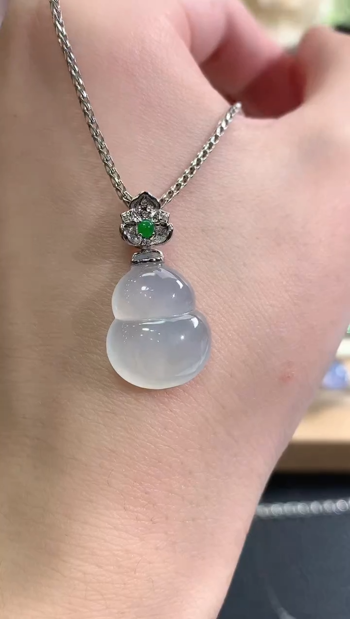 吊坠(不含链)18K金镶嵌翡翠冬日珠宝Q12