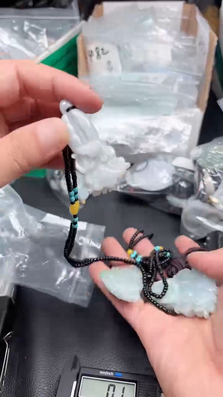 翡翠未镶嵌颈饰k049