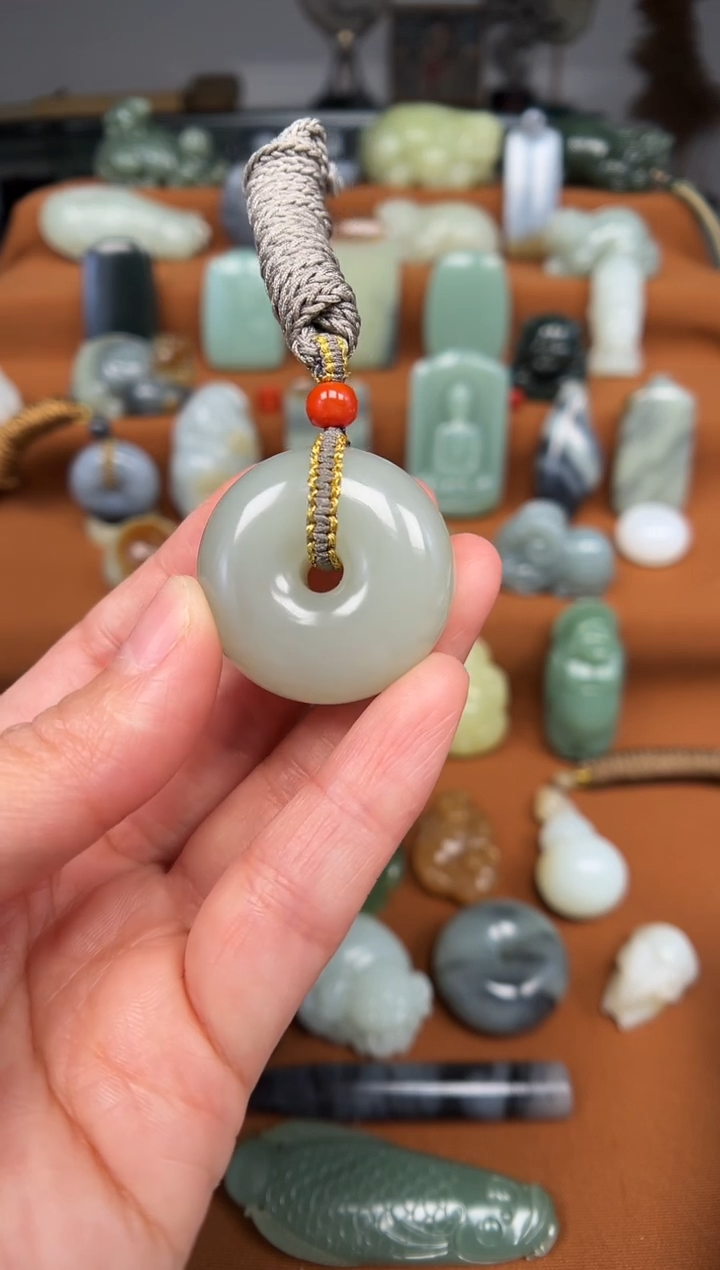 【闪购商品】和田玉颈饰未镶嵌平安扣