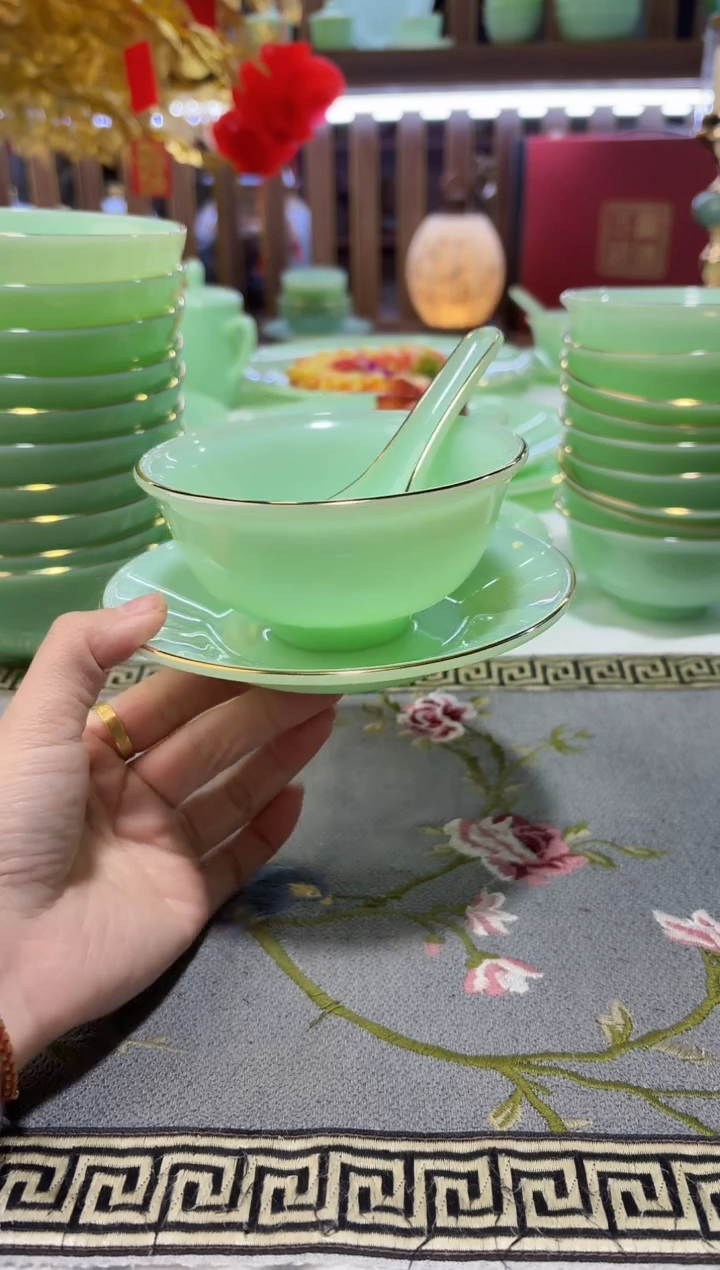 玉瓷三件套碟碗勺10套