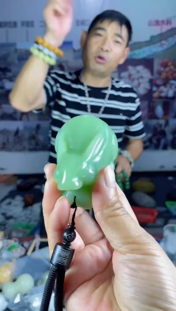 天然玉石未镶嵌颈饰