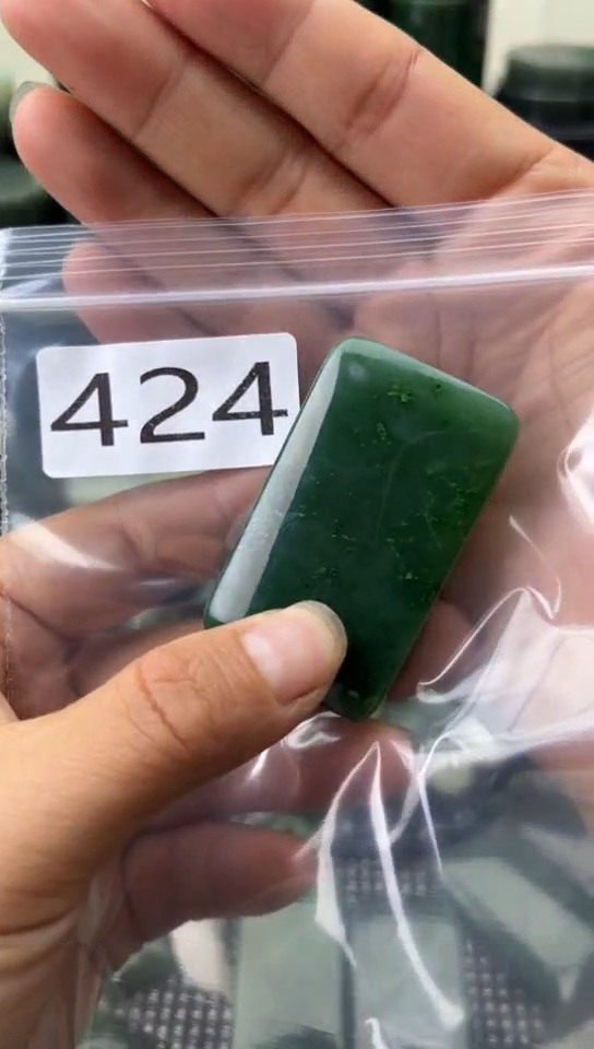 未镶嵌和田玉珠宝半成品牌子