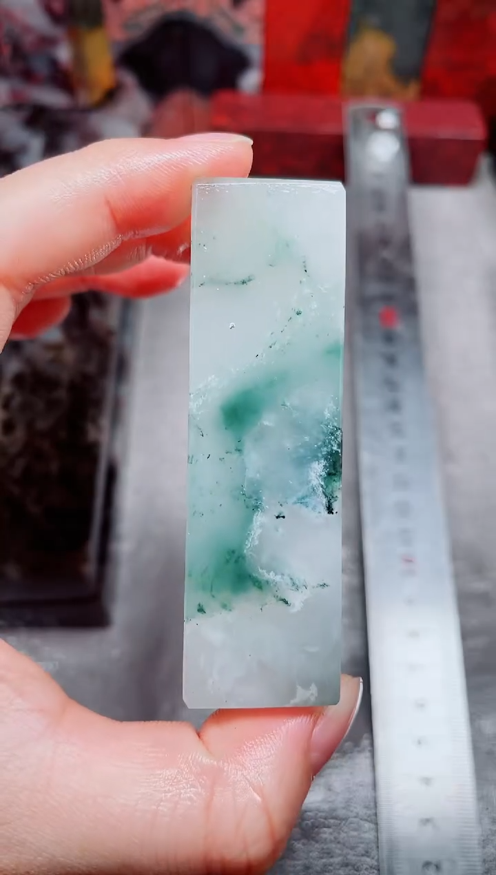 桂林鸡血玉素章2.0左右48