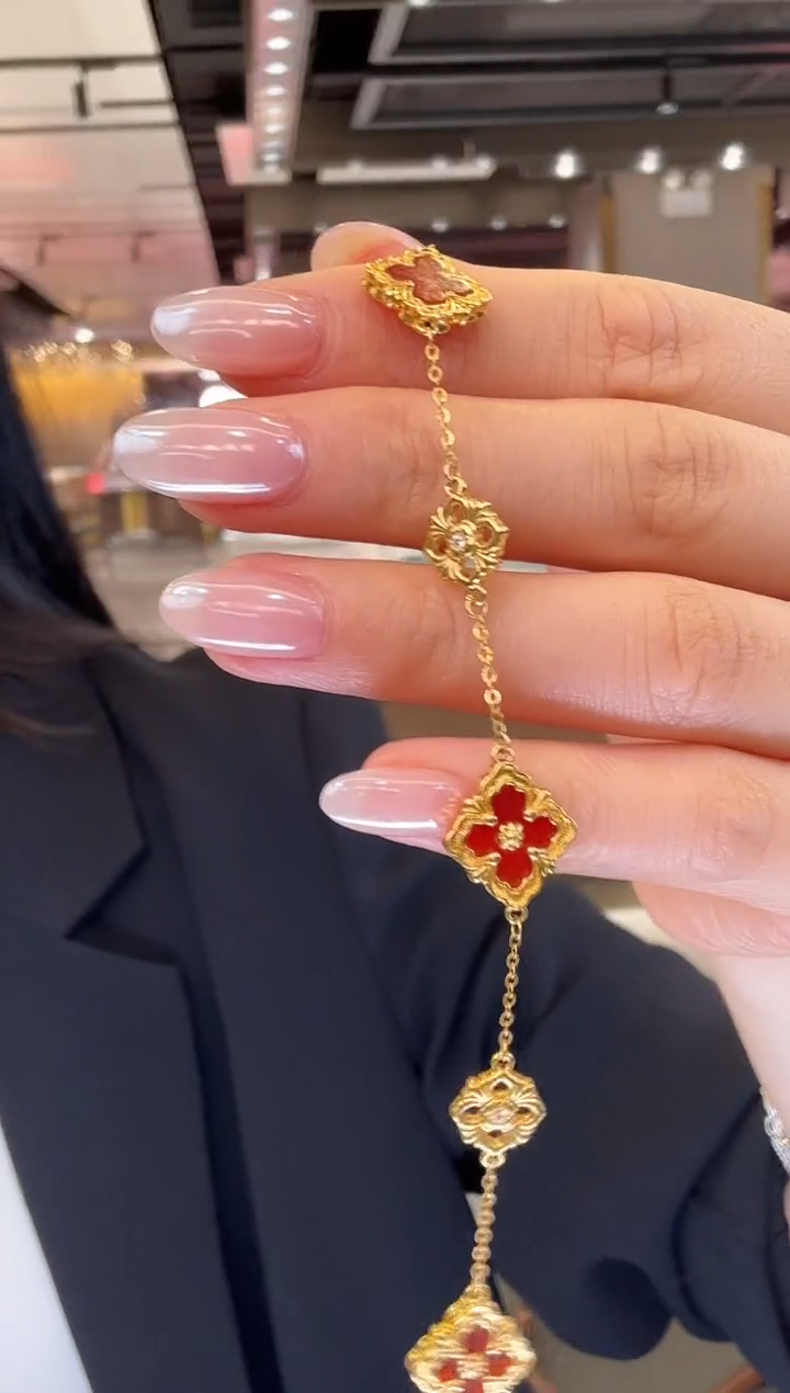 18K金镶嵌手链玛瑙/玉髓布奇手链