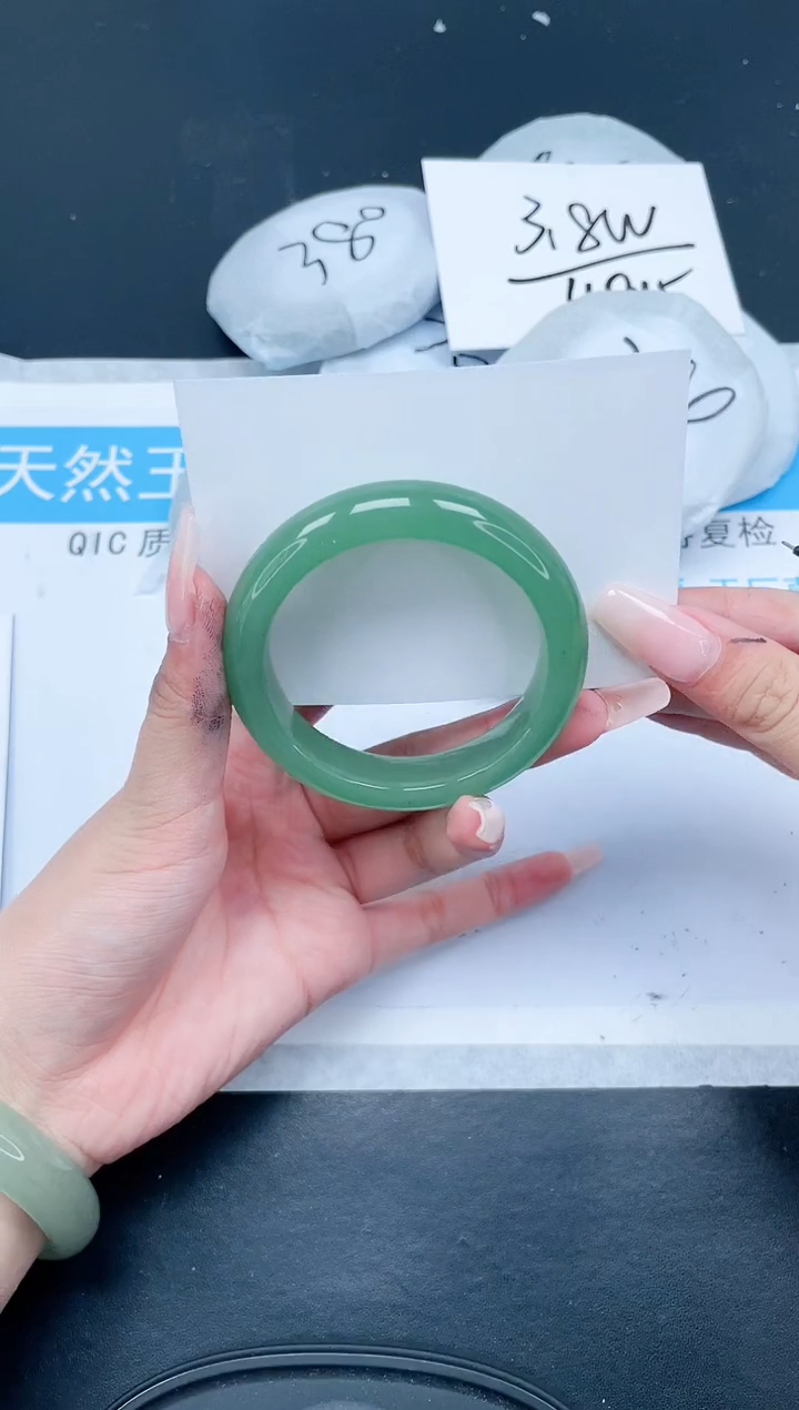 【闪购商品】石英质玉手镯未镶嵌496-52