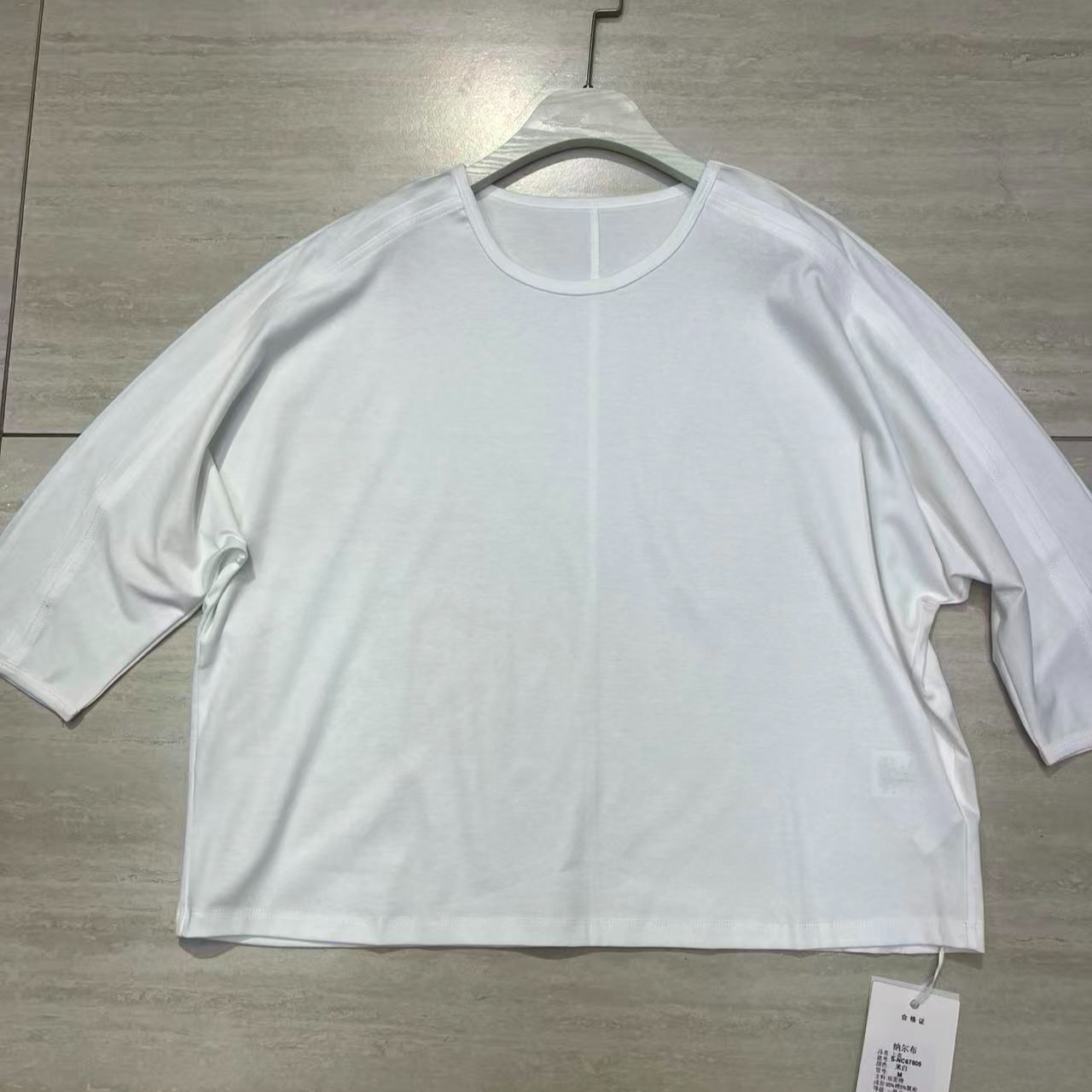 春季新款女士圆领上衣67805