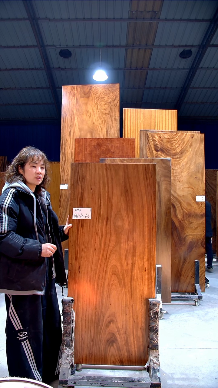 【闪购商品】木木艺乌金E205-141-61-6.5