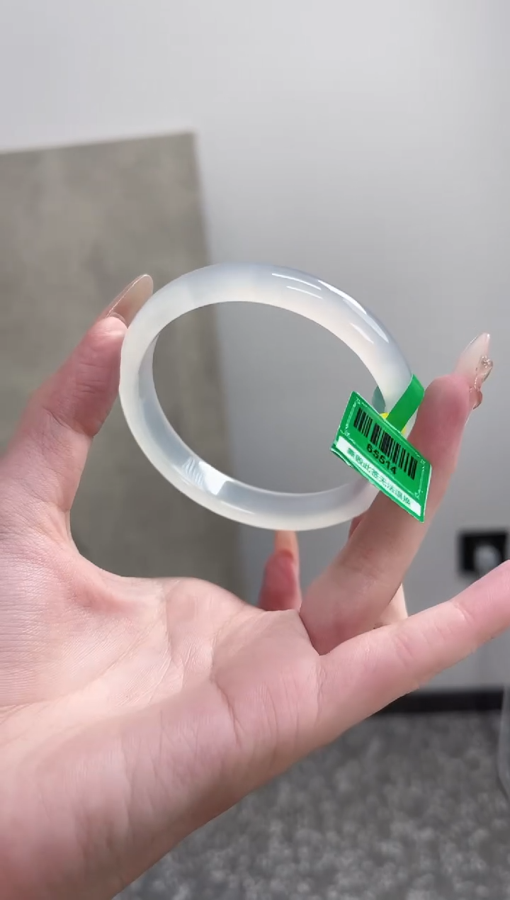 【闪购商品】玛瑙/玉髓手镯未镶嵌62圈