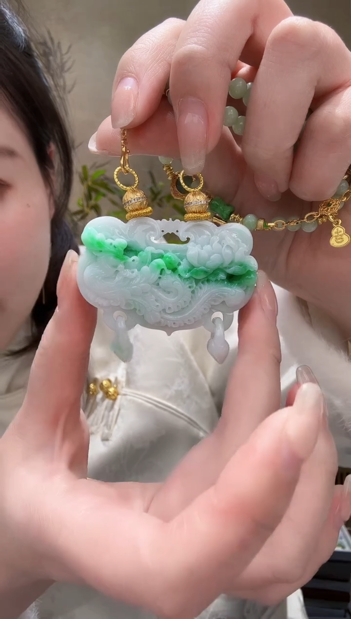 【闪购商品】翡翠颈饰未镶嵌吊坠