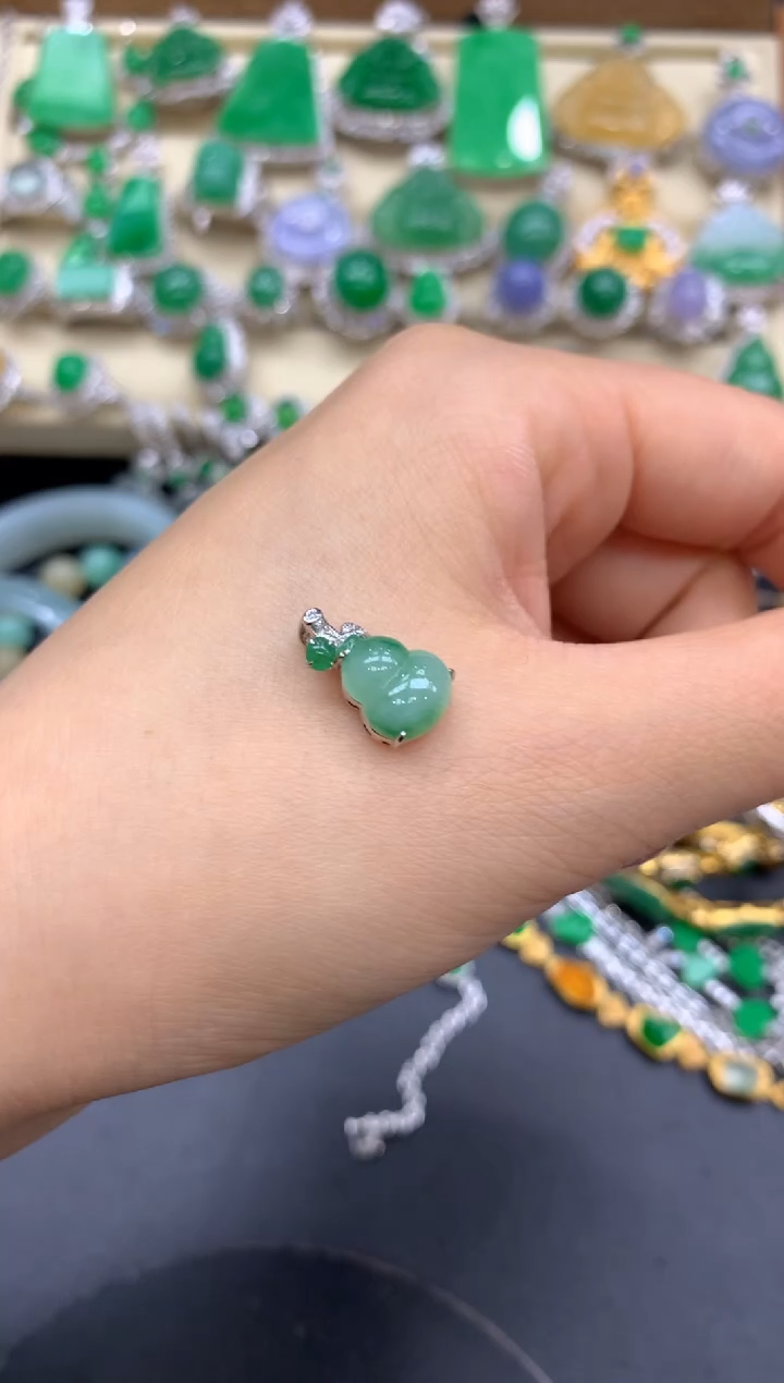 【闪购商品】翡翠颈饰18K金镶嵌117-中国好珍宝